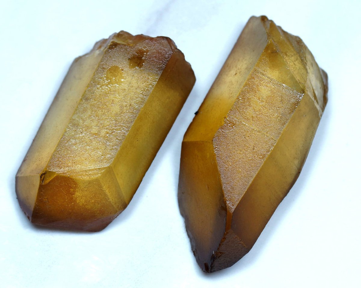Natural Citrine Point 100 to 130 grams (1 piece)