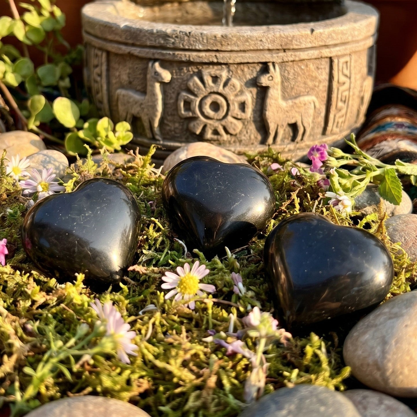 Black Onyx Puffy Heart Crystal Carving