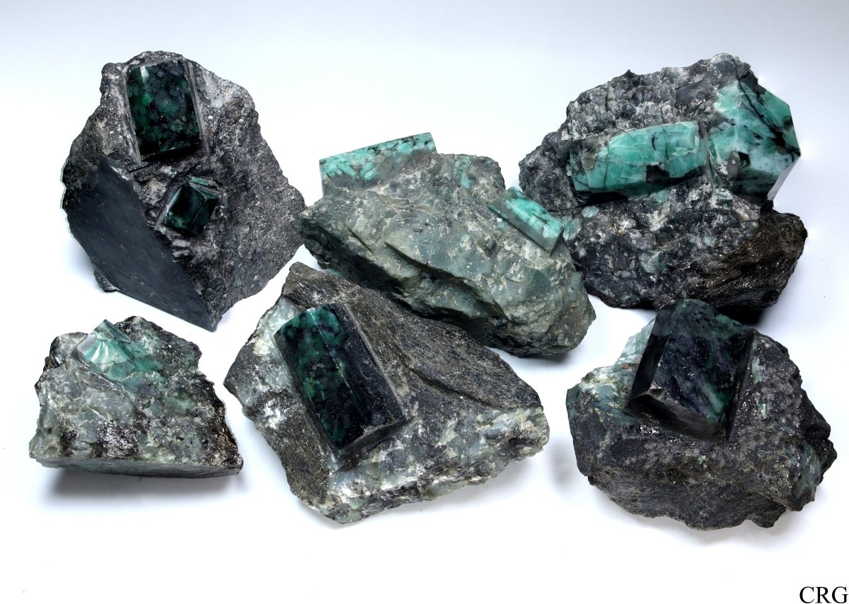 4 KILO LOT - Dark Emerald in Matrix from Brazil / 2"-6" AVG