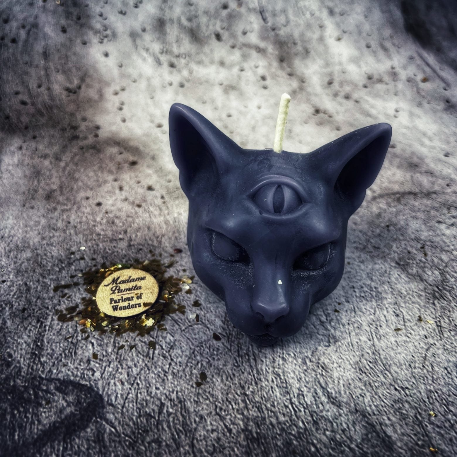 Beeswax Psychic Cat Spell Candle - Intuition & Clairvoyance Magic