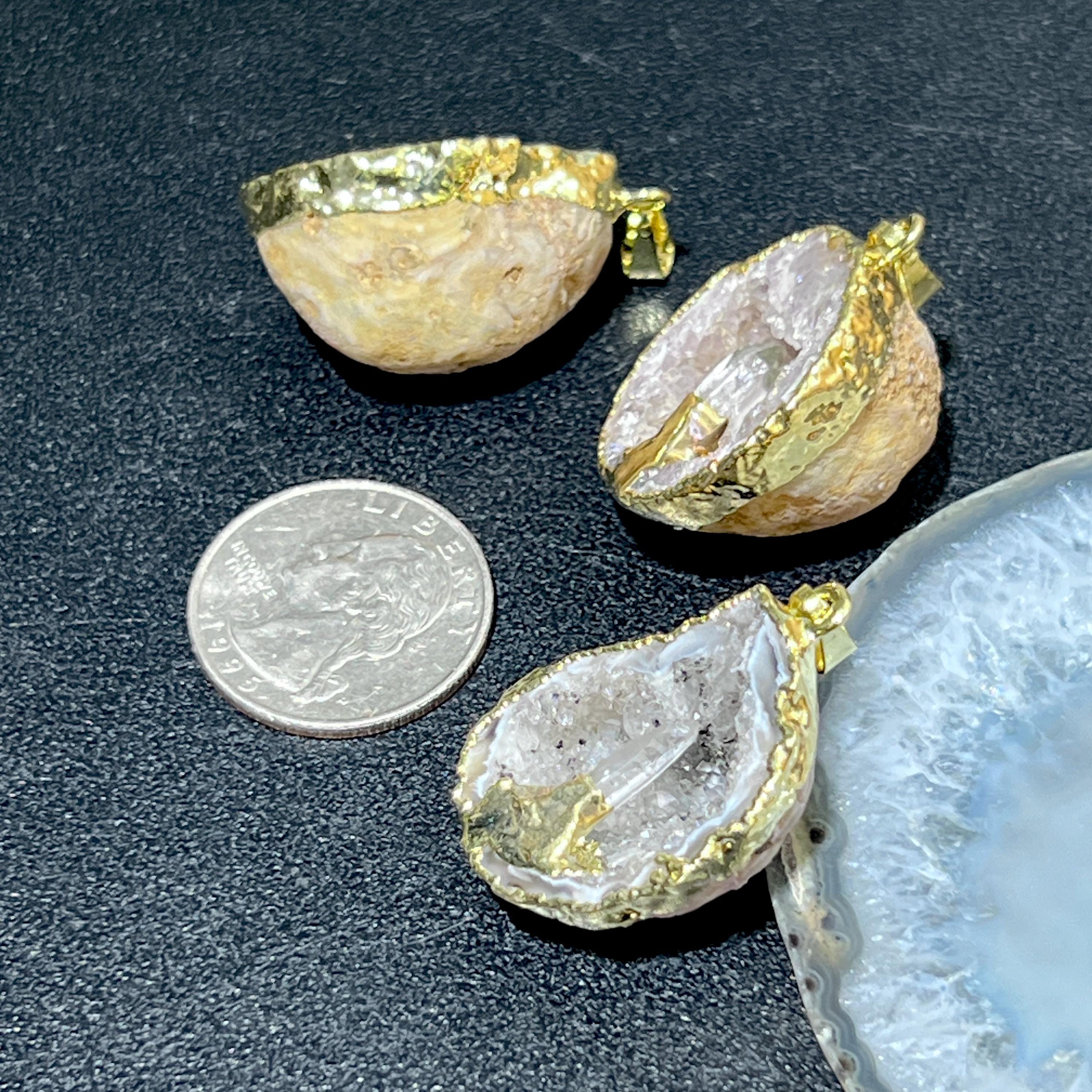 Oco Geode Druzy Crystal Pendant with Quartz Point (Gold Plated)