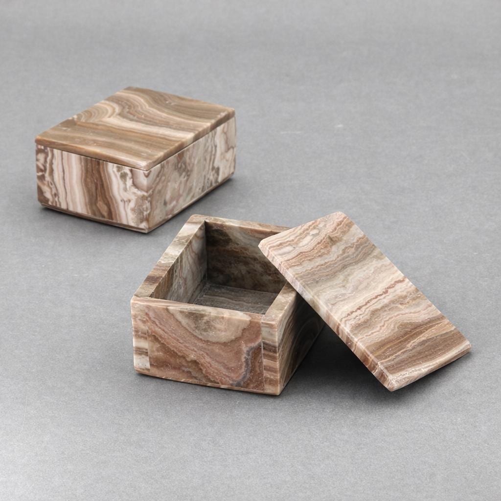 Banded Onyx Jewelry Rectangle Box (1 Piece) (4 by 3 Inches)