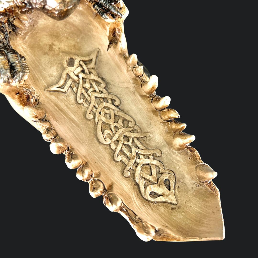 Dragon Jaw Holder (1 Piece) Size 4.5 Inches Carving Display