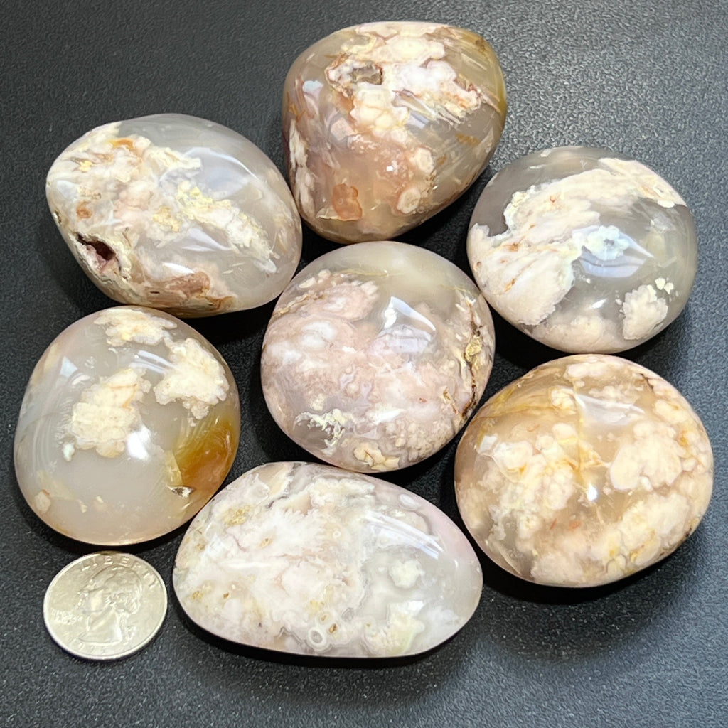 Flower Agate Crystal Palm Stone Carving