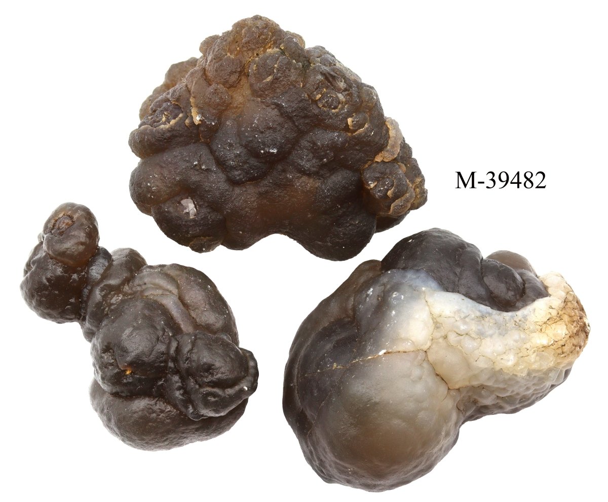 M- 39482 Chalcedony from Morocco / WHOLESALE LOT 2.4 oz.