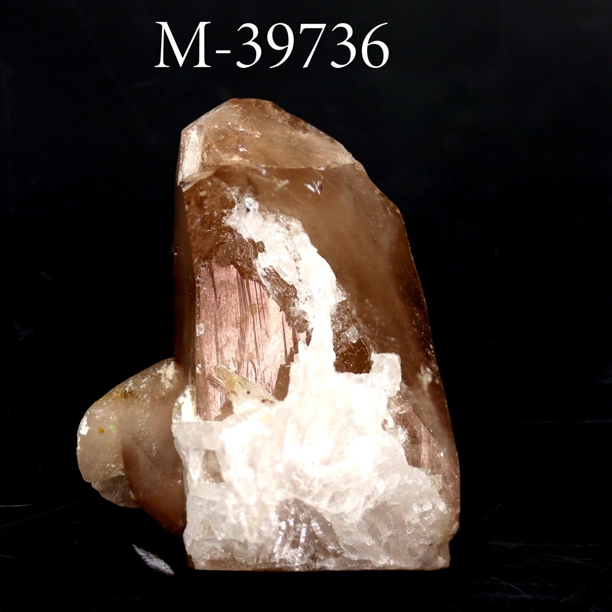 M-39736 Gemmy Imperial Topaz - 38 g