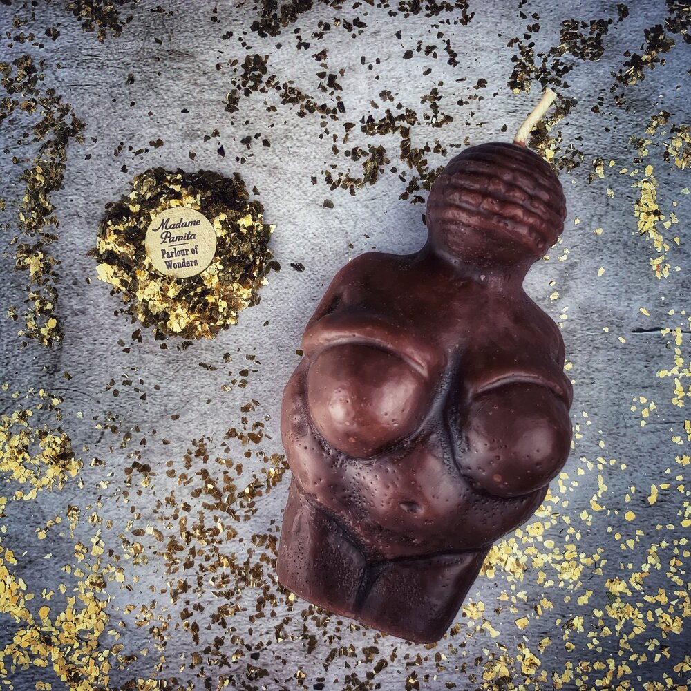 Goddess of Willendorf Candle Spell Kit - Feminine Power & Fertility Magic