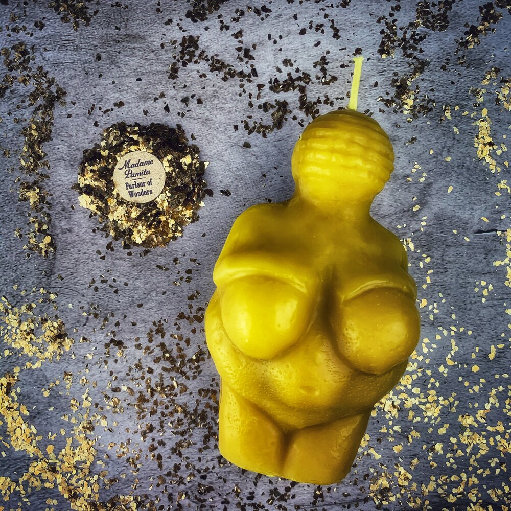 Goddess of Willendorf Candle Spell Kit - Feminine Power & Fertility Magic