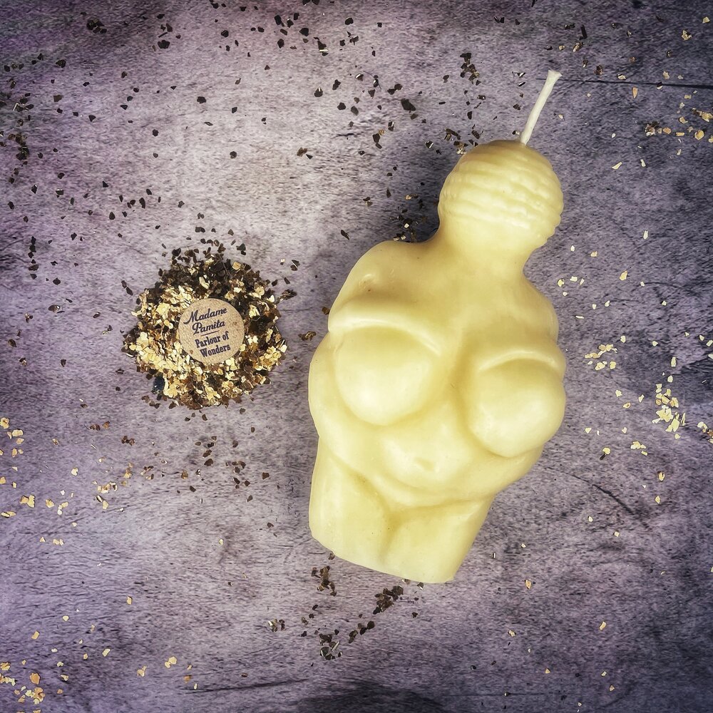 Goddess of Willendorf Candle Spell Kit - Feminine Power & Fertility Magic