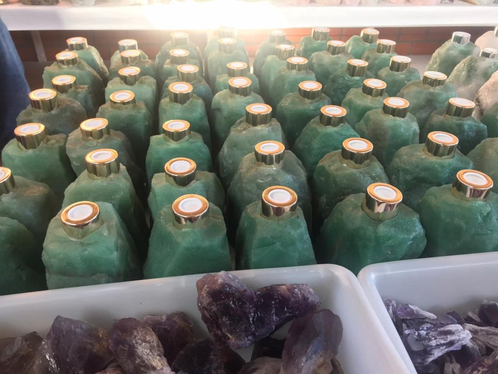 QTY 1 - Green Quartz Oil Diffuser