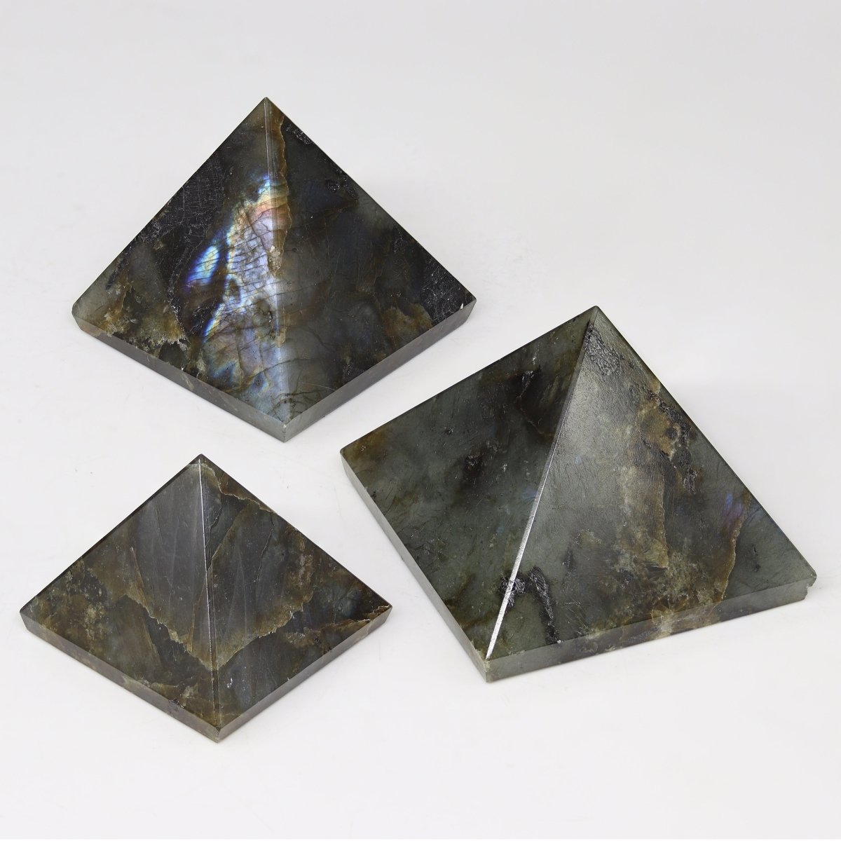 QTY 1 - Labradorite Pyramid / 1-3" AVG