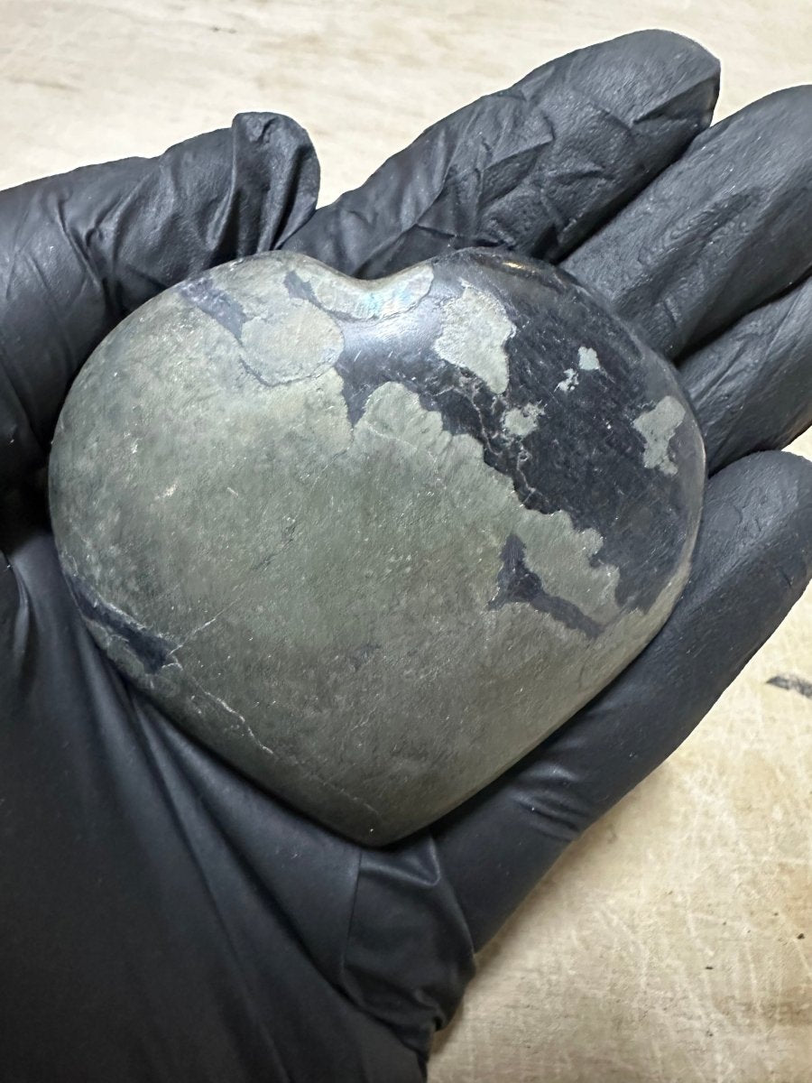 Pyrite Puffy Heart (1 Piece) Palm Size (2 - 4 Inches)