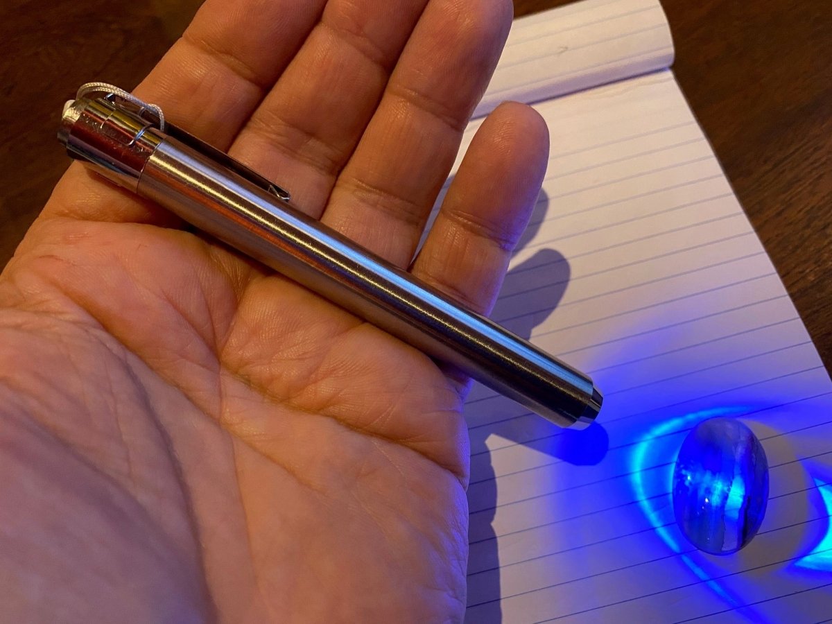 QTY 1 - UV Light Pen / Slim Silver Pen
