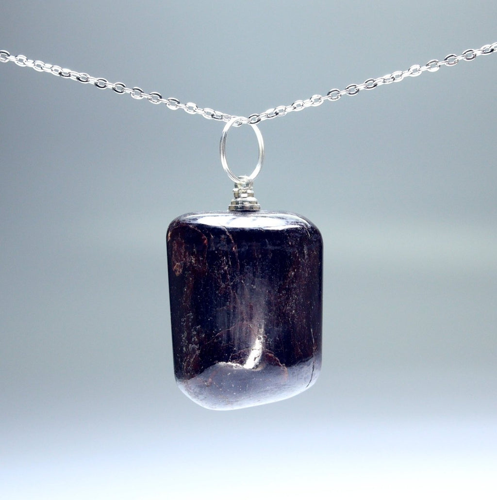 SET OF 4 - Tumbled Garnet Pendant with Silver Plated Bail / 1" AVG