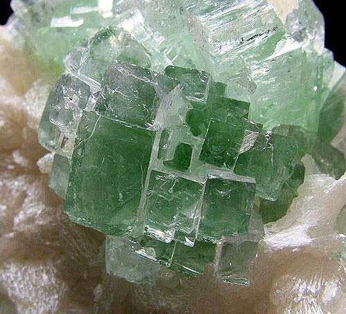 Zeolite Mineral Specimen (1 Piece) Size 2 to 3 in Large Crystal Gemstone
